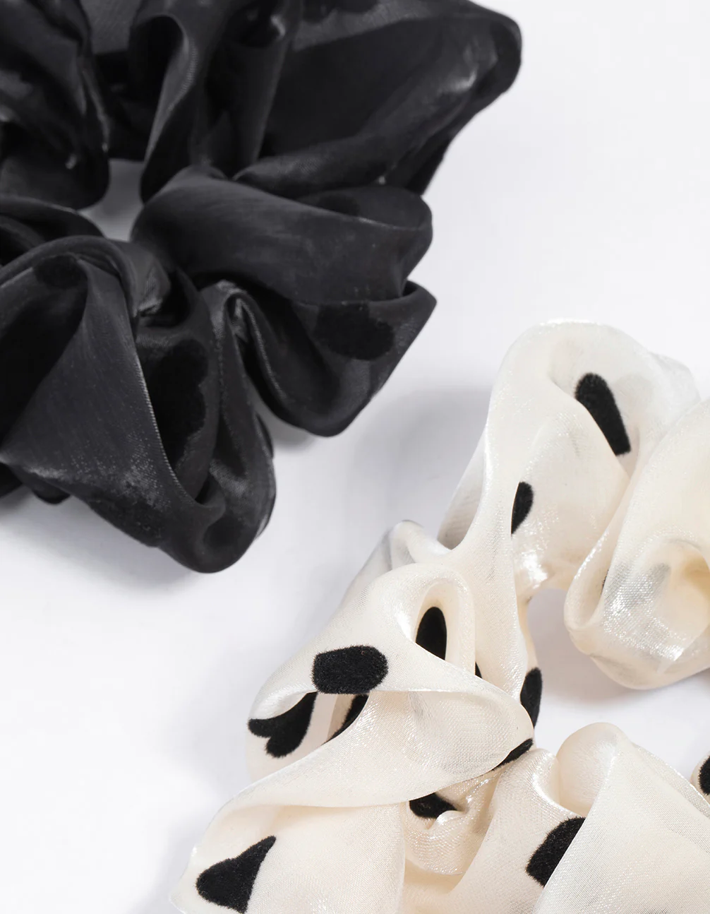 White Fabric Flocked Heart Scrunchie Pack - Image 2