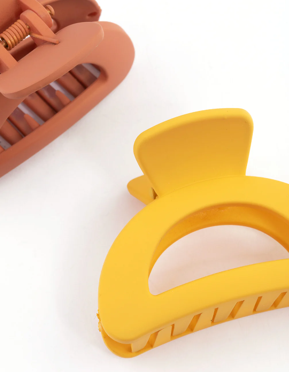 Plastic Half Moon Claw Clip Pack - Image 3