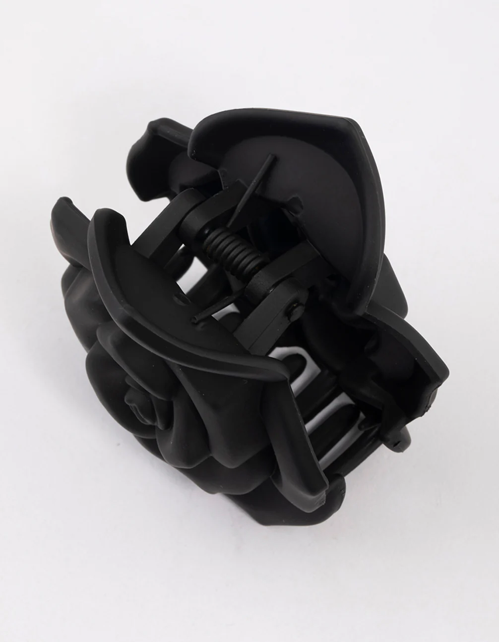 Plastic Romantic Black Rose Claw Clip - Image 3
