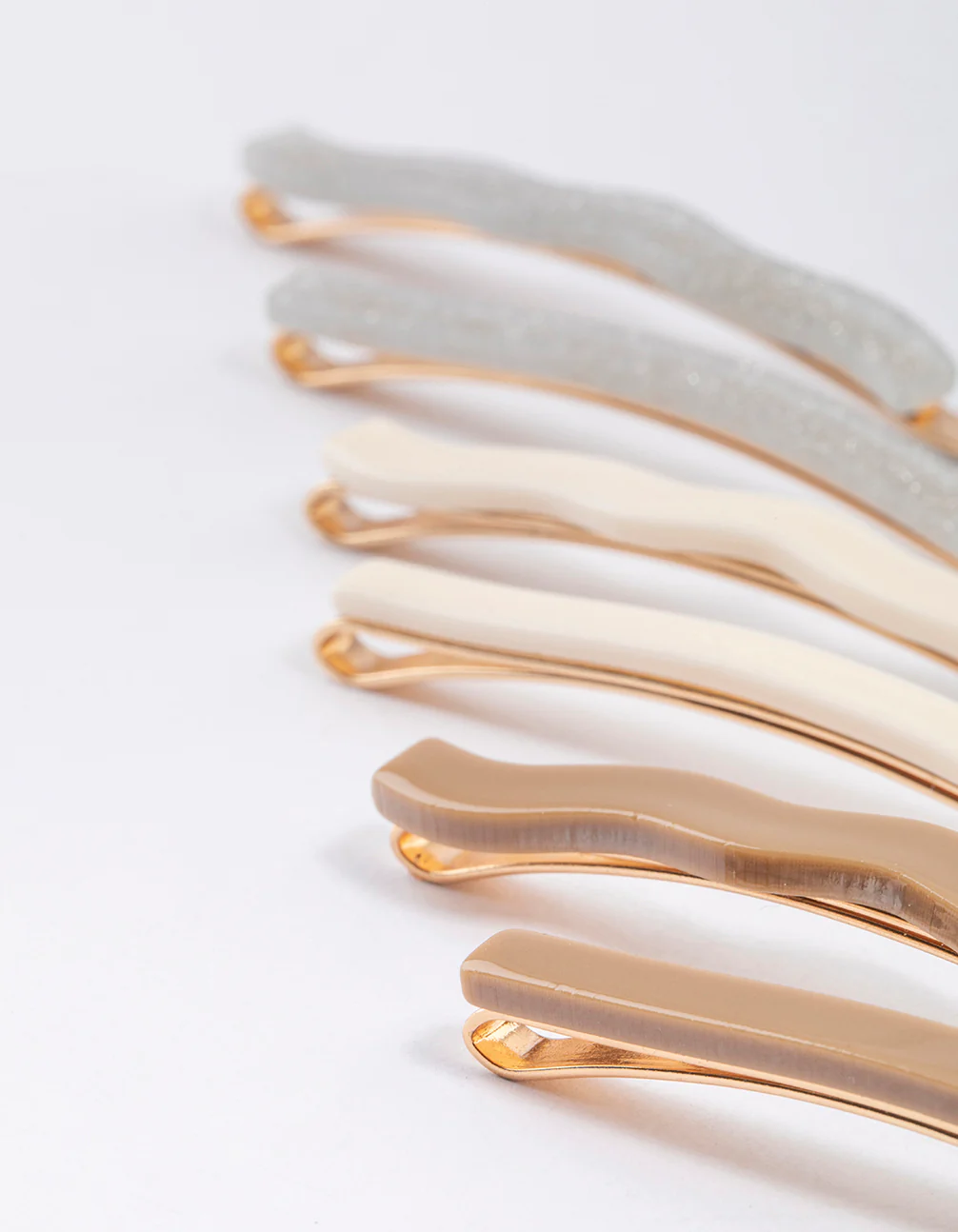 Gold Mixed Shape Hair Clips 6-Pack - Image 3