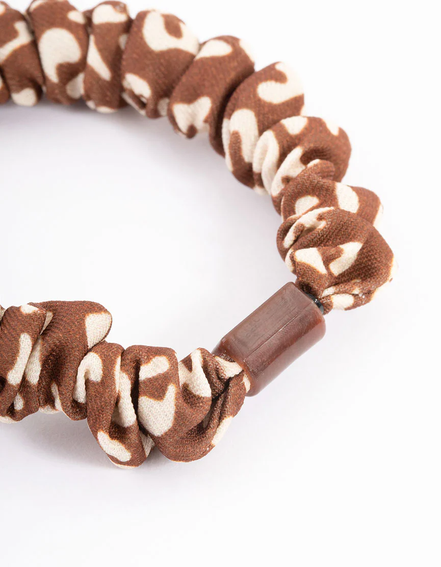 Brown Fabric Clamp Thin Scrunchie - Image 2