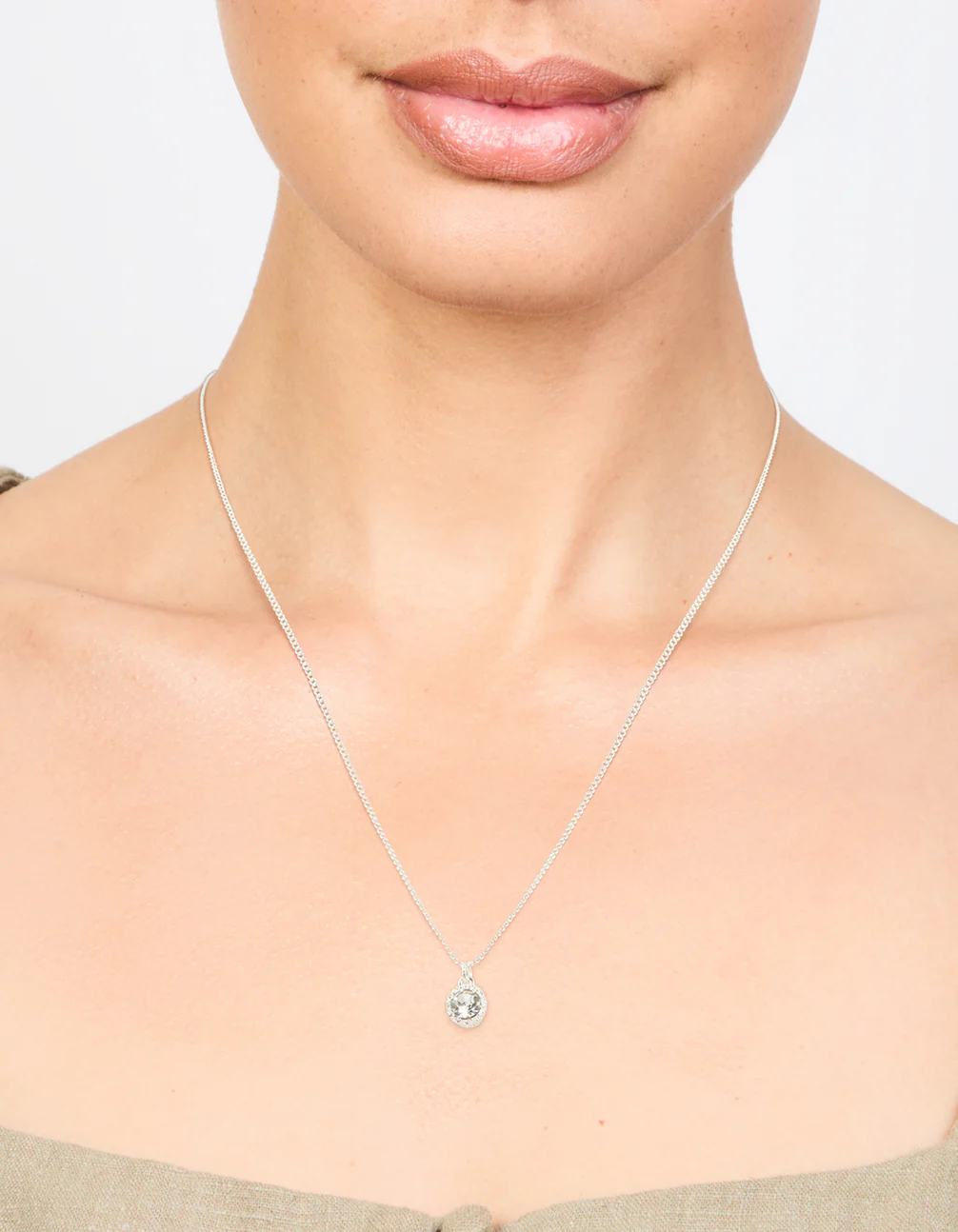 Silver Circle Diamante Necklace - Image 2