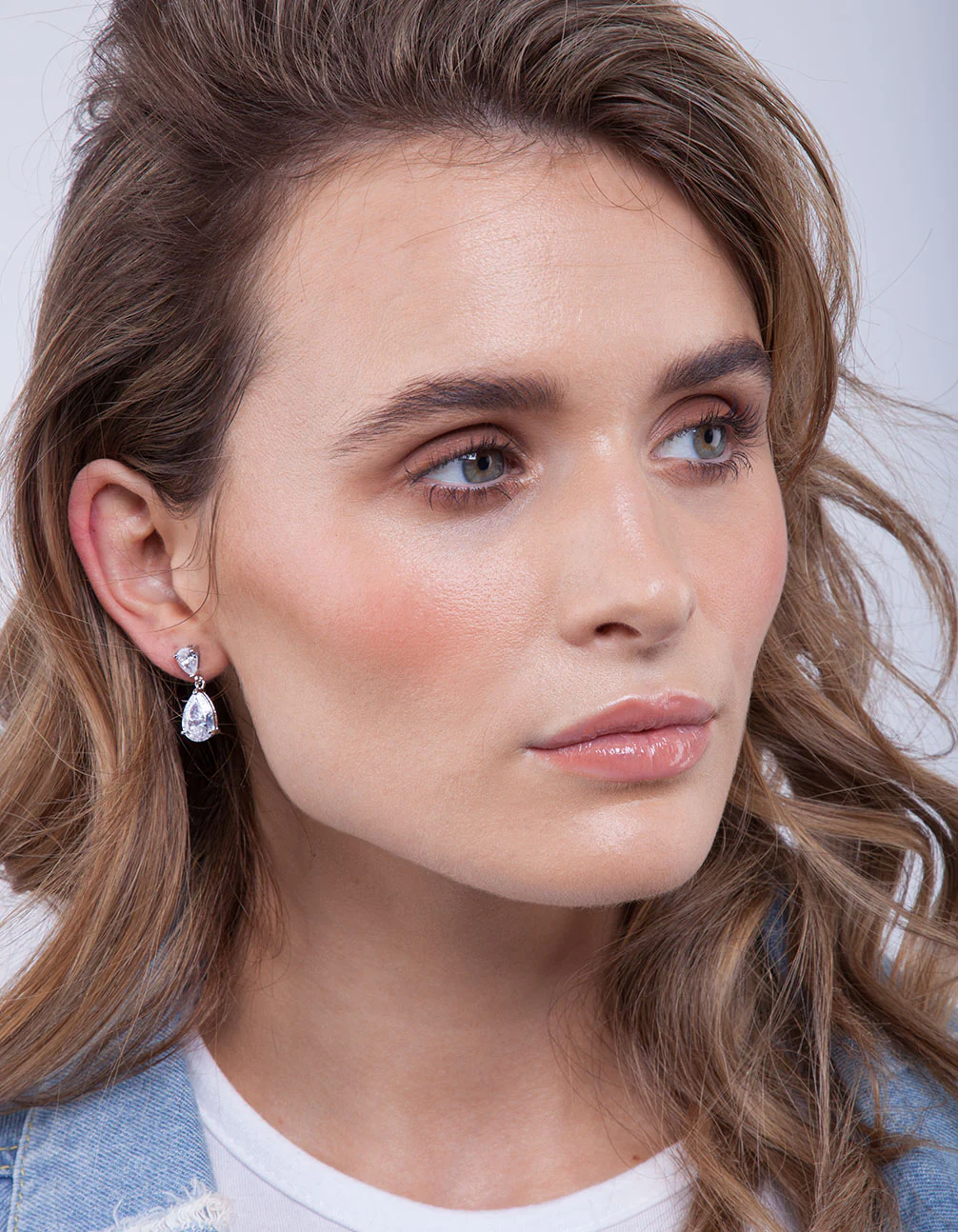 Mirrored Teardrop Crystal Earring - Image 2