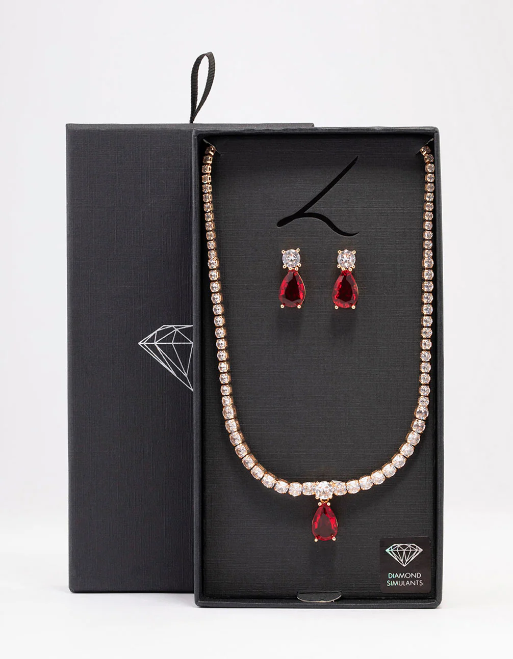 Gold Round Cup Chain & Pear Jewellery Set - Image 3