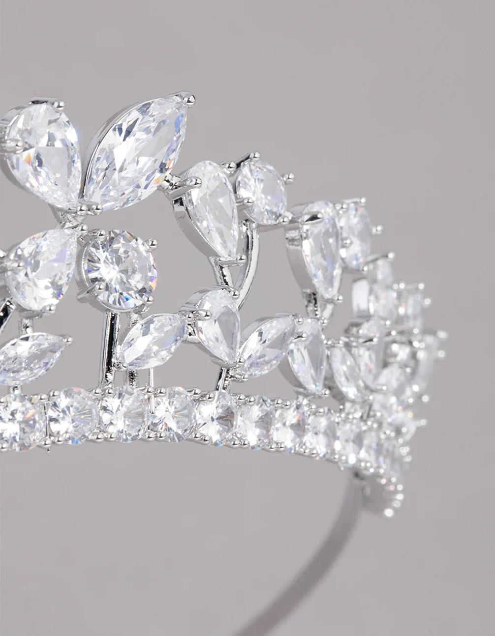 Silver Cubic Zirconia Royal Crown Alice Band - Image 3