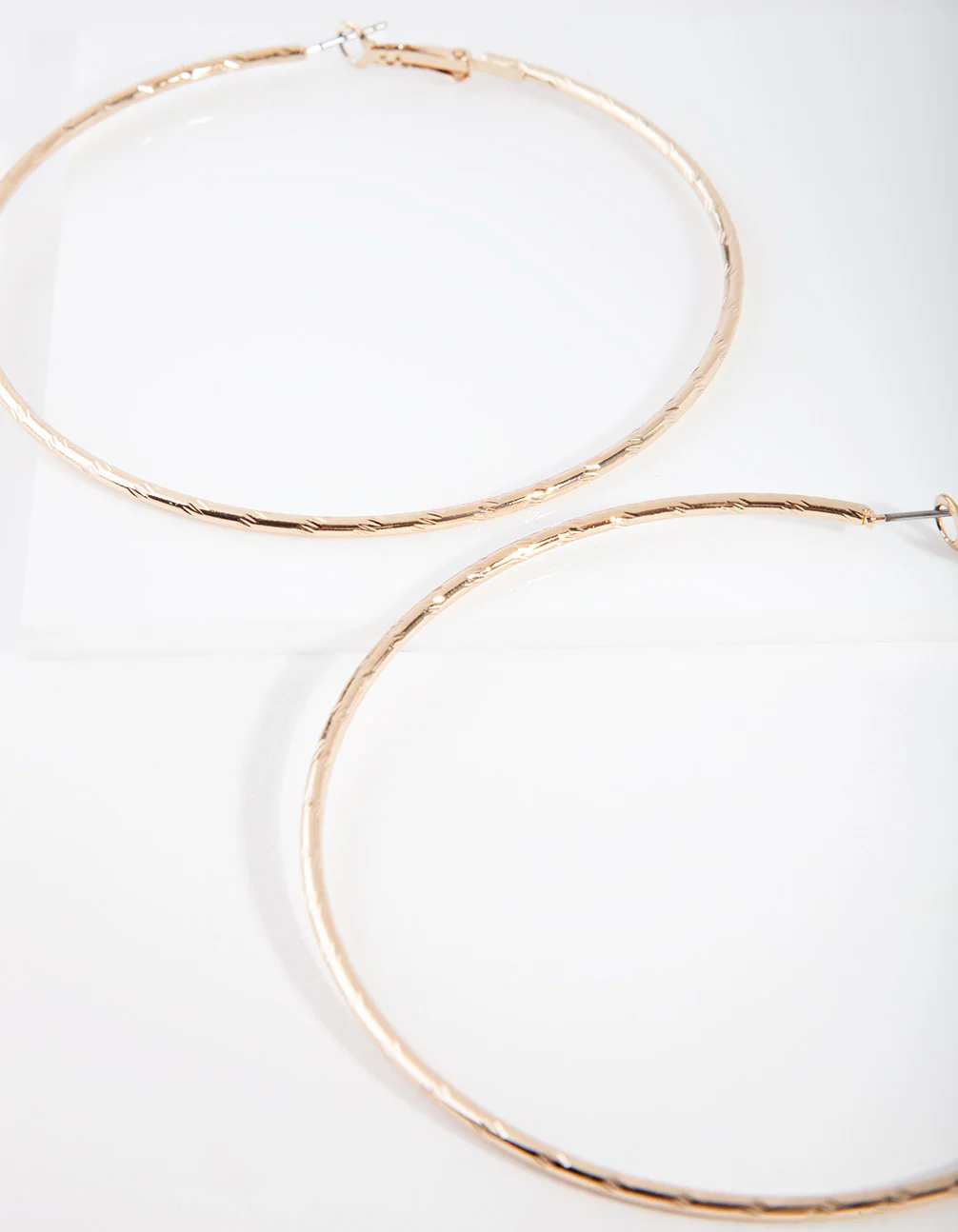 Gold Fine Textured Hoop Earrings - Image 3
