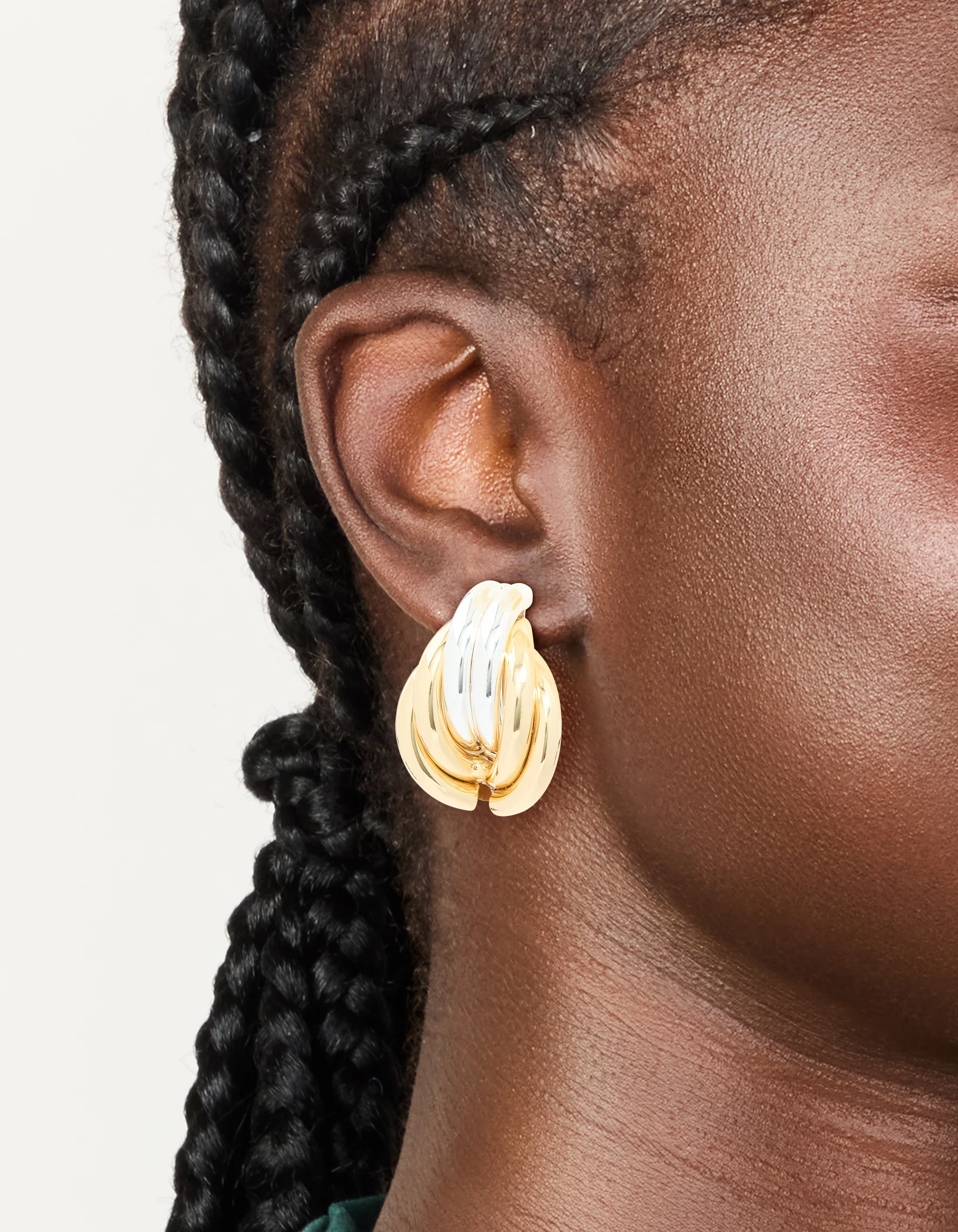 Mixed Metal Plated Ribbed Circle Stud Earrings - Image 2