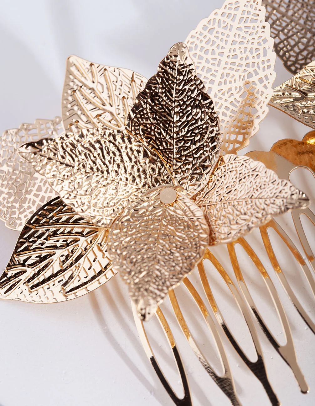 Gold Textured Flower Comb - Image 3