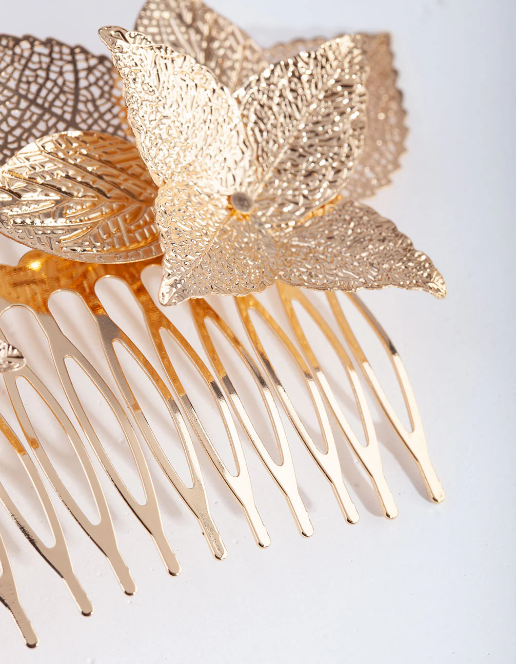 Gold Textured Flower Comb - Image 4