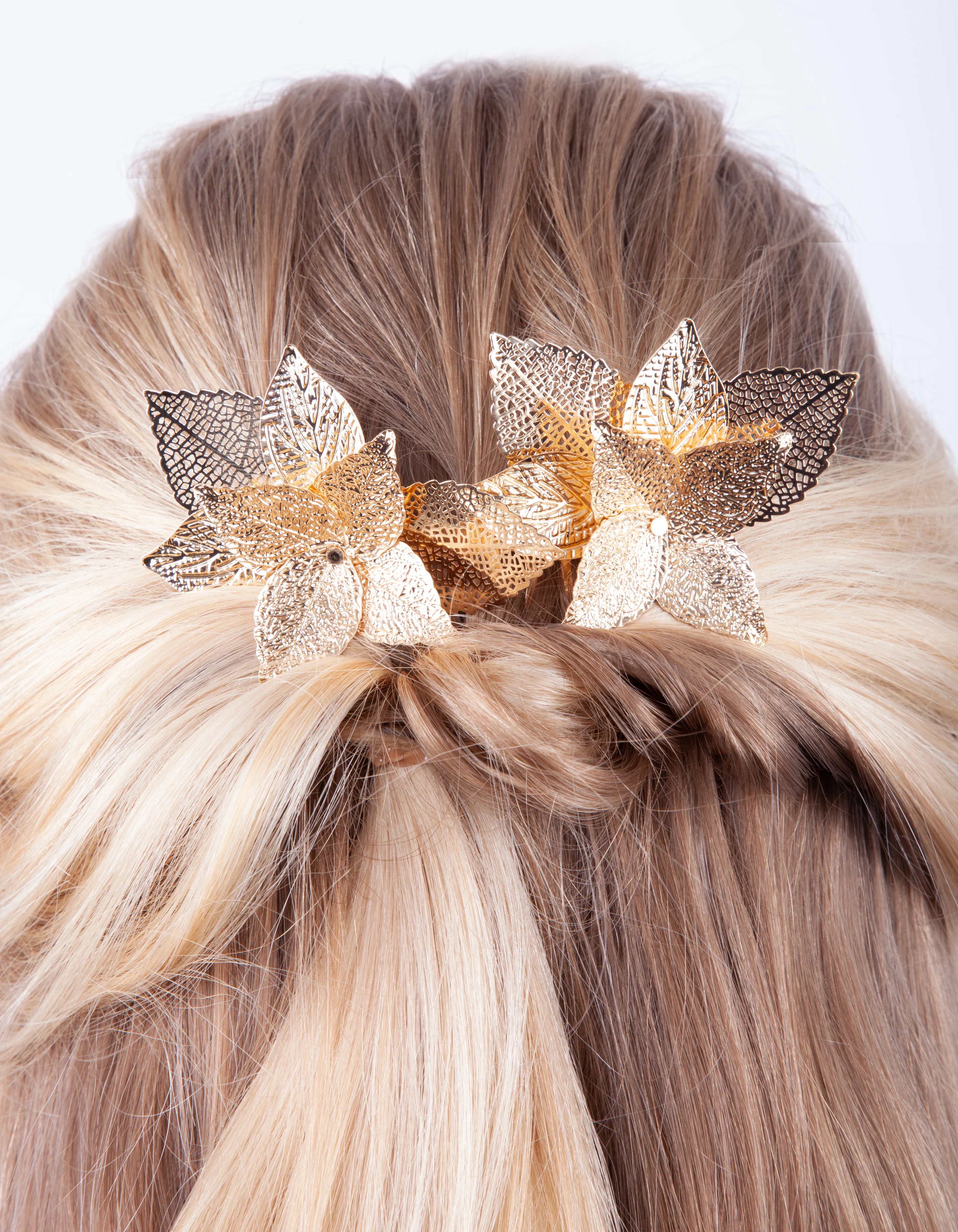 Gold Textured Flower Comb - Image 5