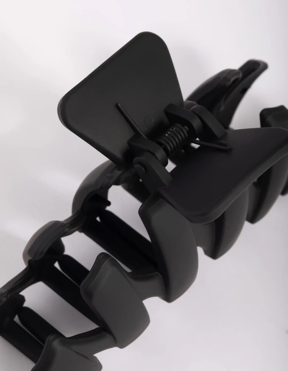 Matte Black Zigzag Claw - Image 4
