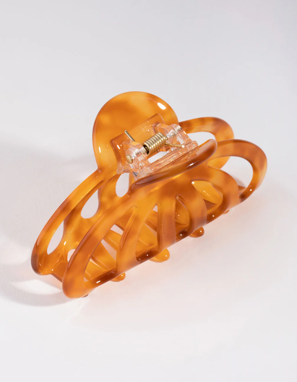 Cream Ceramic Swirl Five Hole Acetate Claw - Image 2
