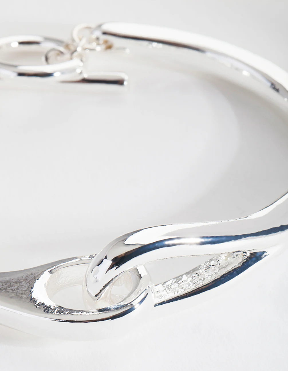 Silver Plated Knot T & O Bangle - Image 2