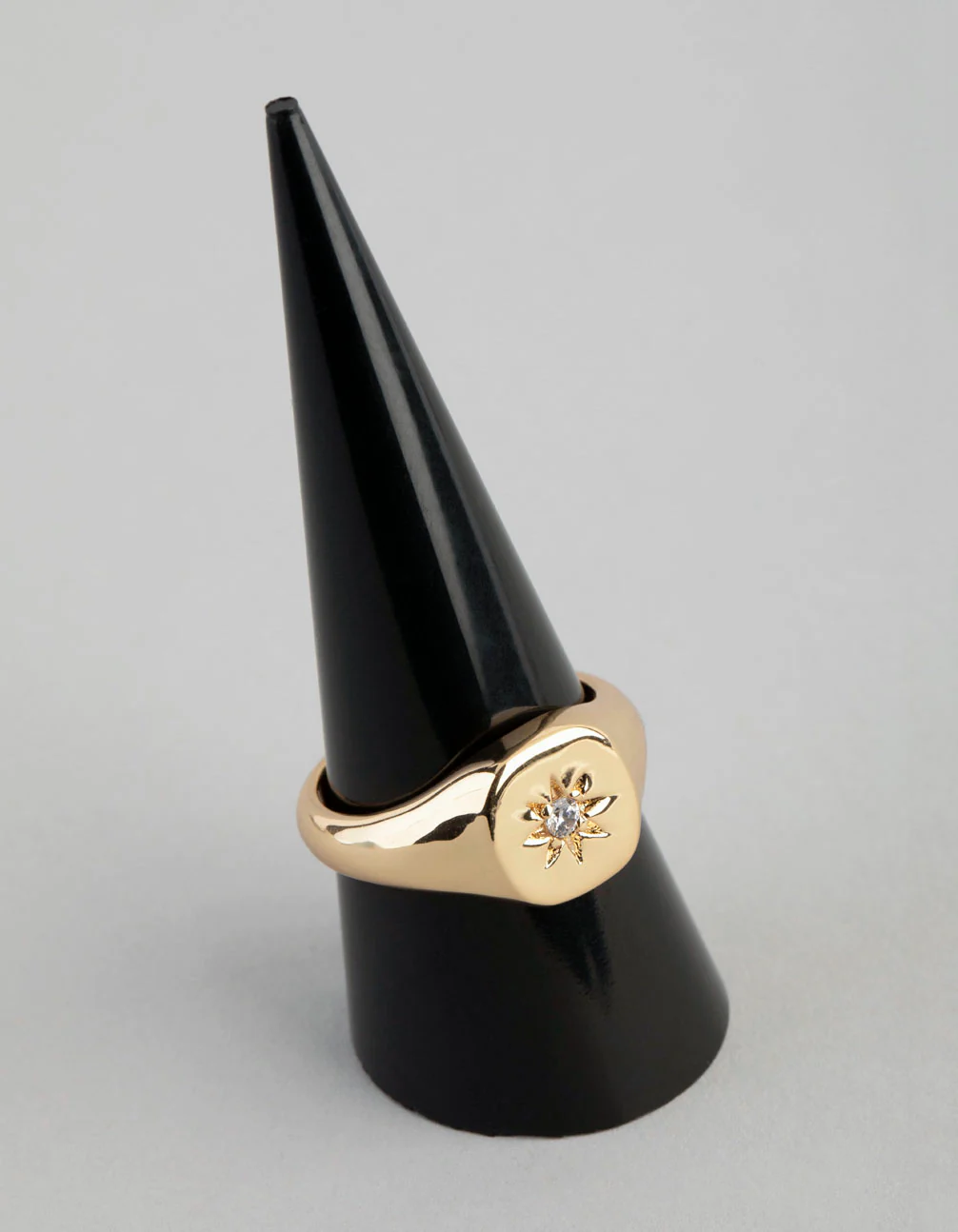 18ct Gold Plated Brass Cubic Zirconia Star Signet Ring - Image 2