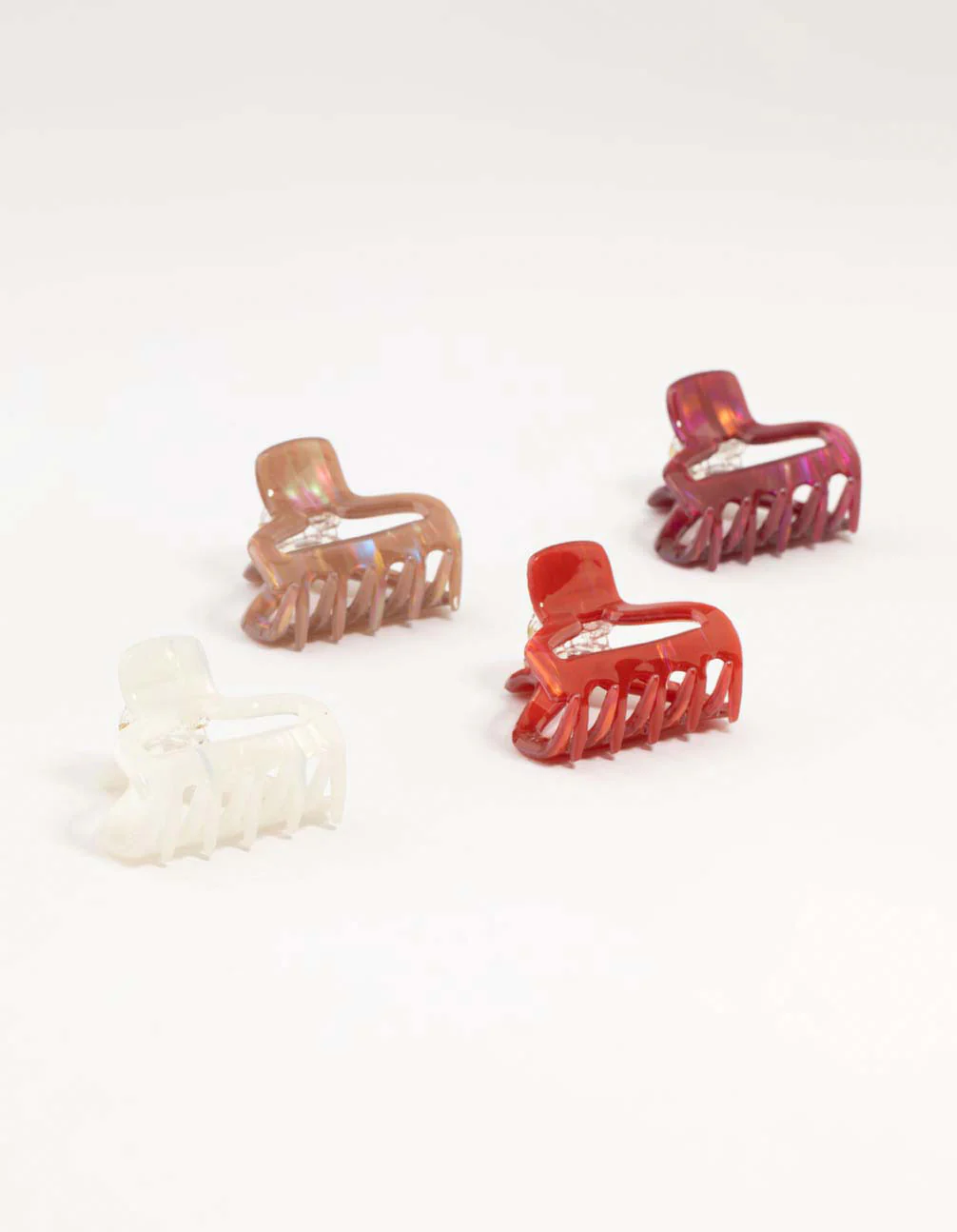 Red & Brown Acrylic Small Shaped Claw Clips 4-Pack - Image 3