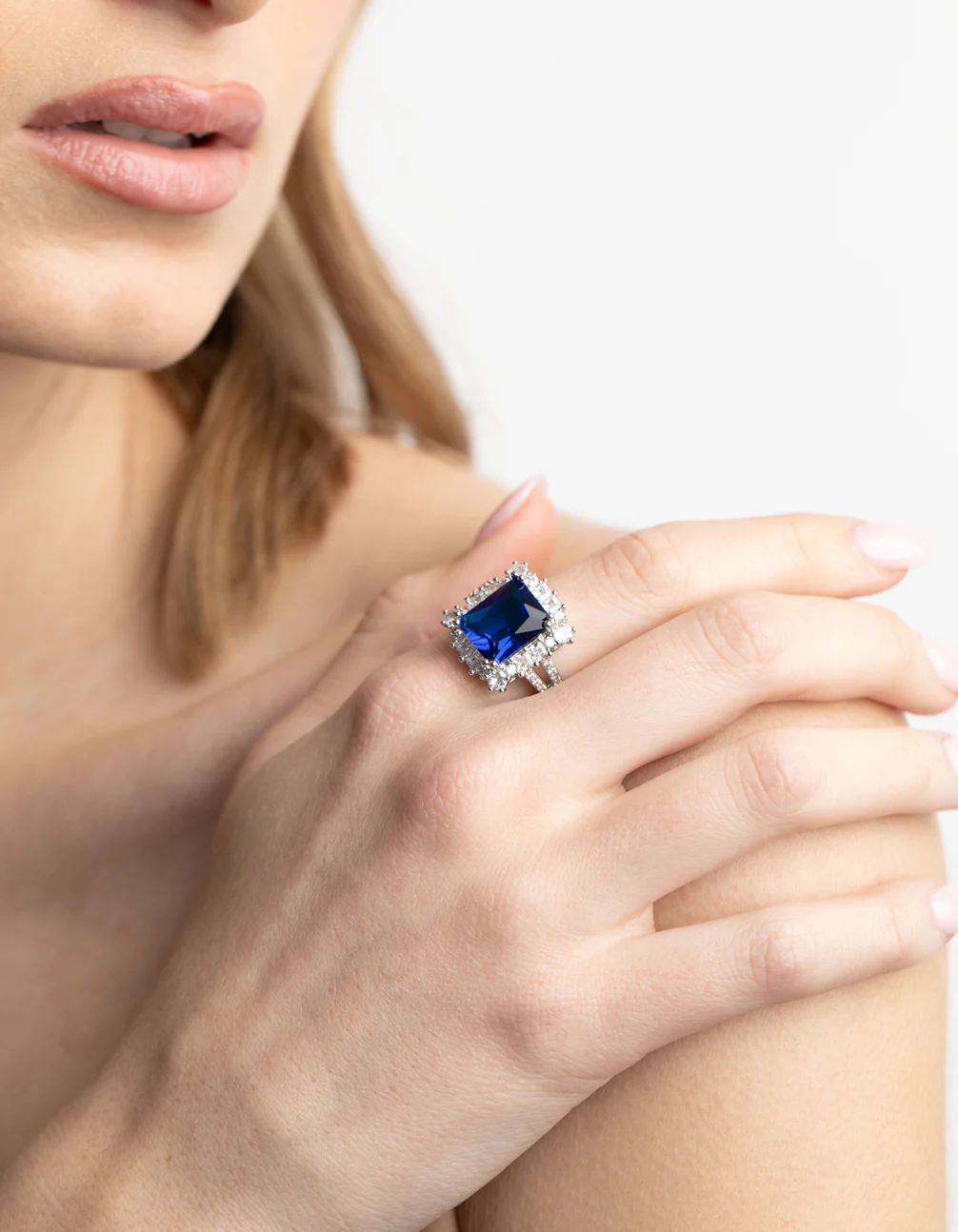 Silver Blue Cubic Zirconia Asscher Ring - Image 2