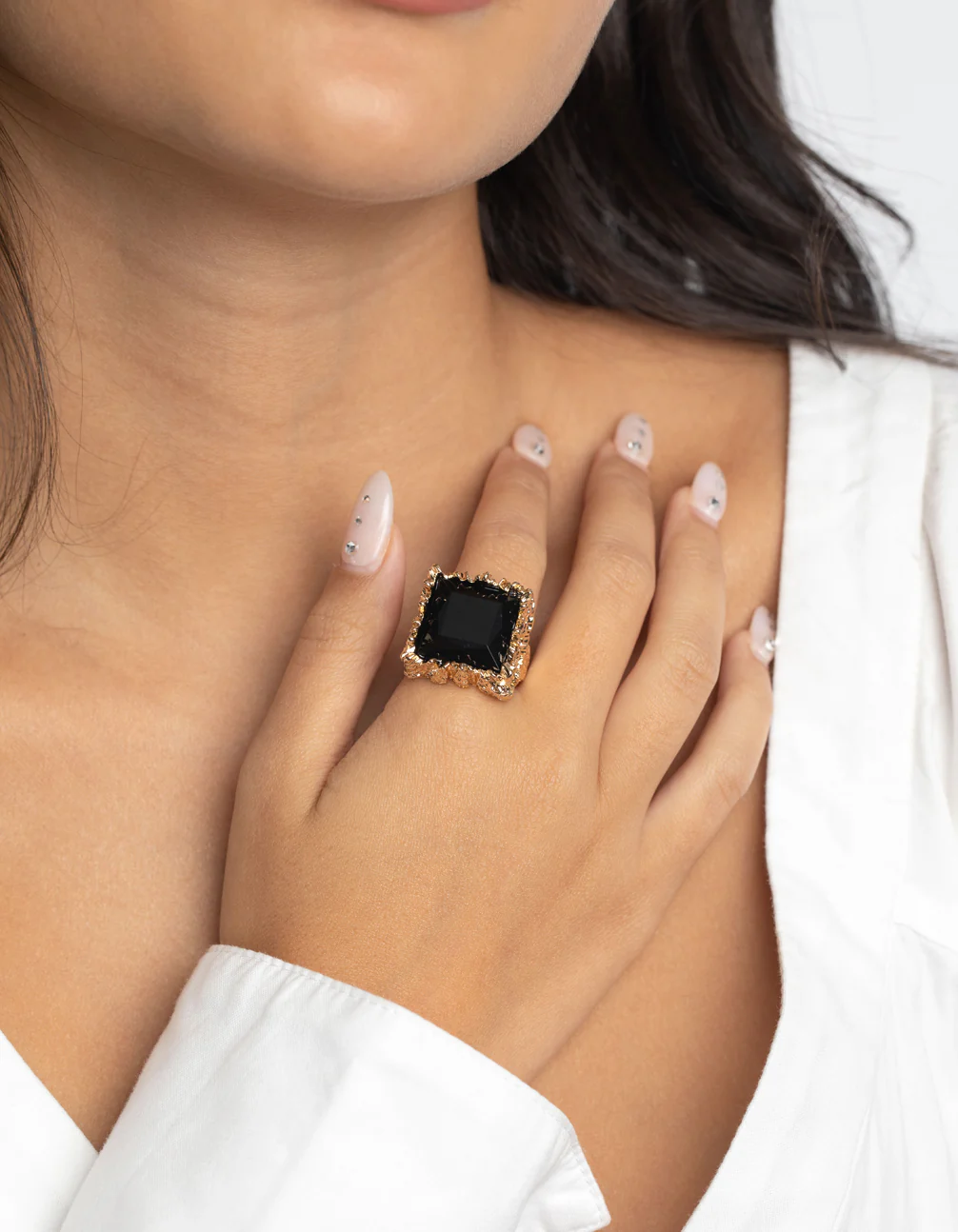Gold & Black Stone Ring - Image 2