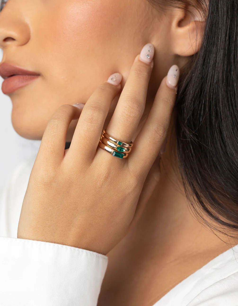 Gold Ring Pack with Emerald Coloured Stones - Image 2