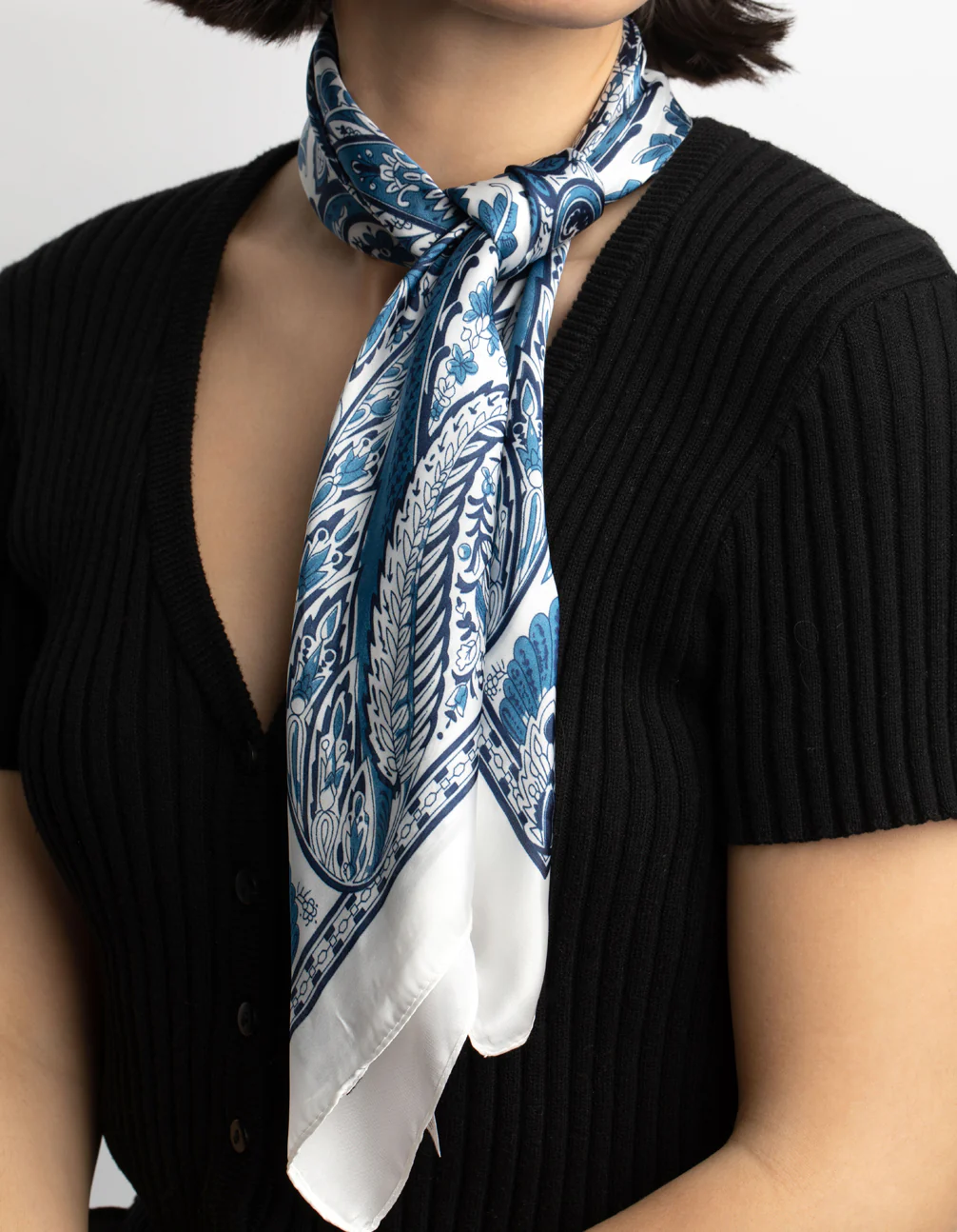 Blue Floral Paisley Print Bandana Hair Scarf - Image 2