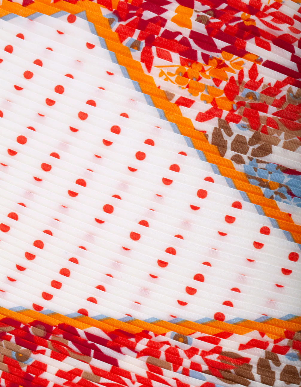 Red Pleated Fabric Bandana Hair Scarf - Image 3