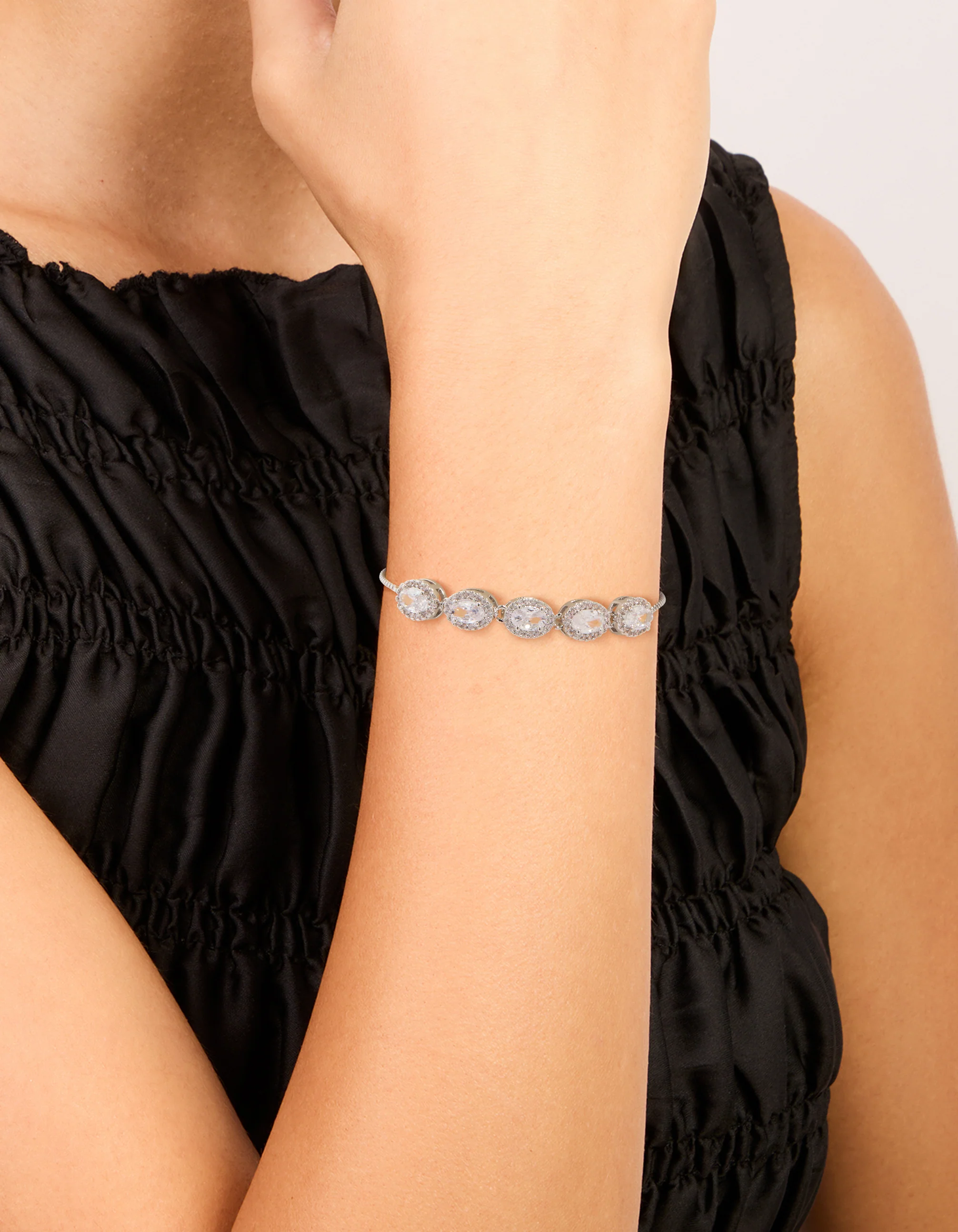 Silver Cubic Zirconia Circle Toggle Bracelet - Image 2