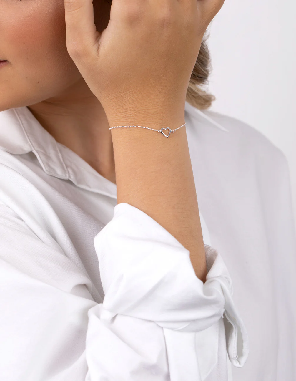 Sterling Silver Cut Out Fine Heart Bracelet - Image 3