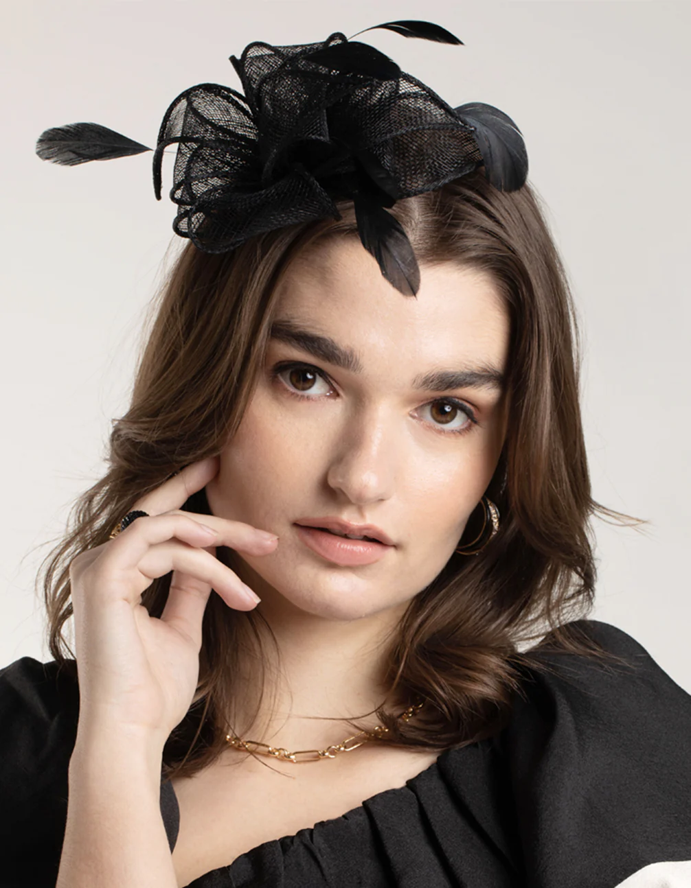 Black Looped Sinamay Fascinator Comb with Feathers - Image 5