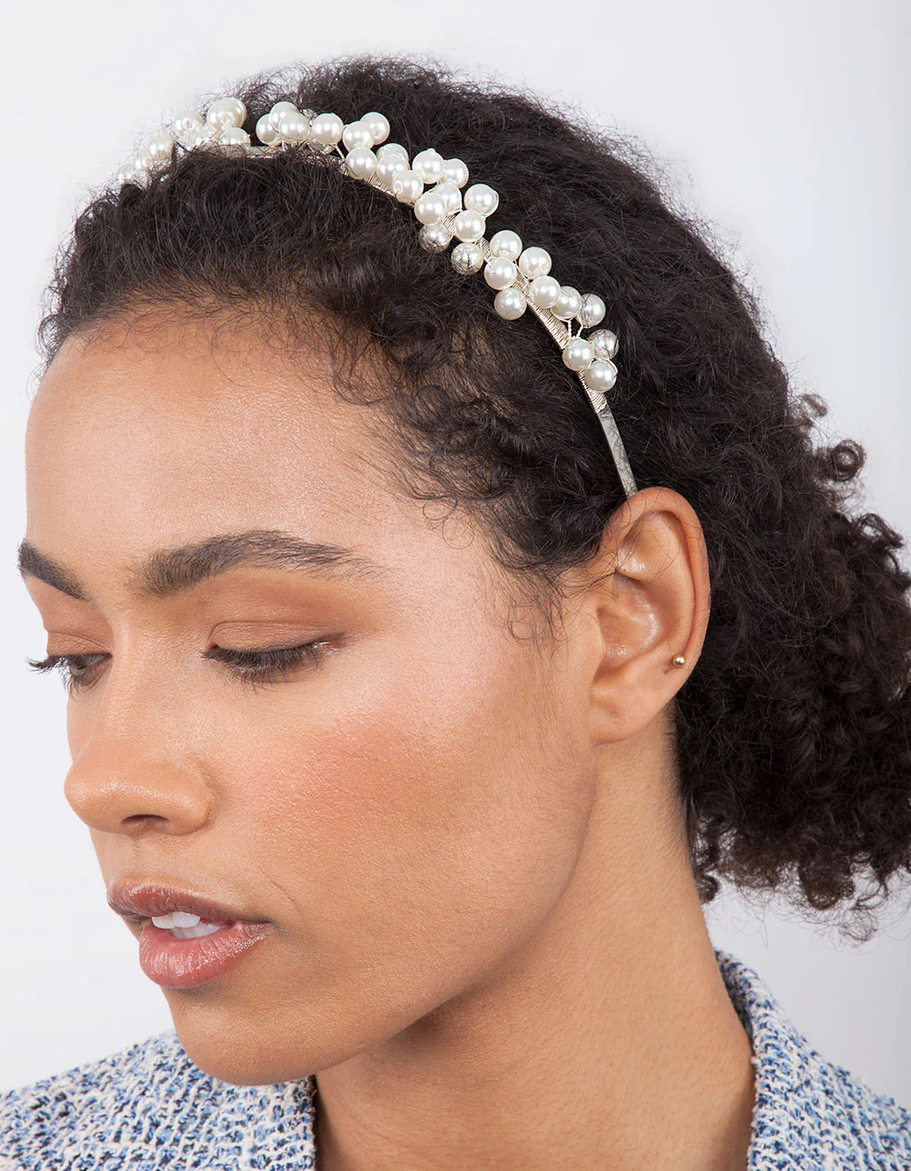 Silver Scattered Pearl Headband - Image 3