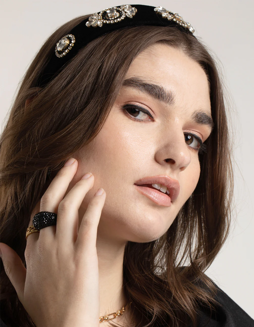 Embellished Velvet Headband - Image 2