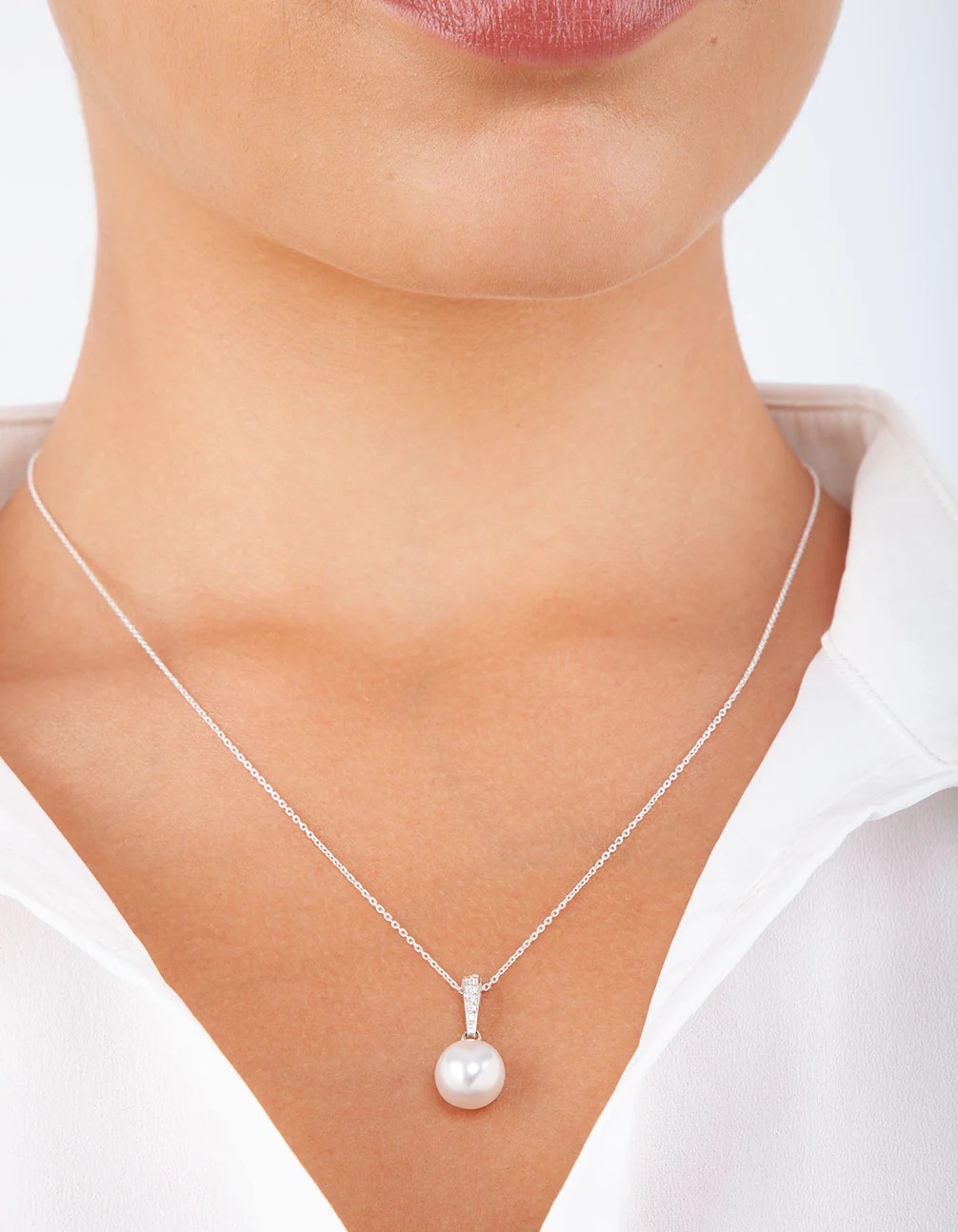 Sterling Silver Large Pearl Necklace - Image 5