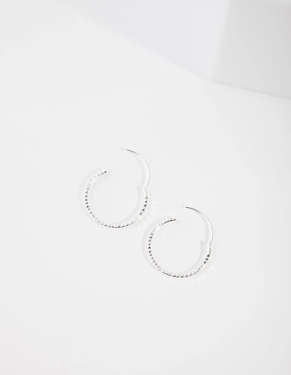 Sterling Silver 16mm Diamond Cut Hoop Earrings - Image 2