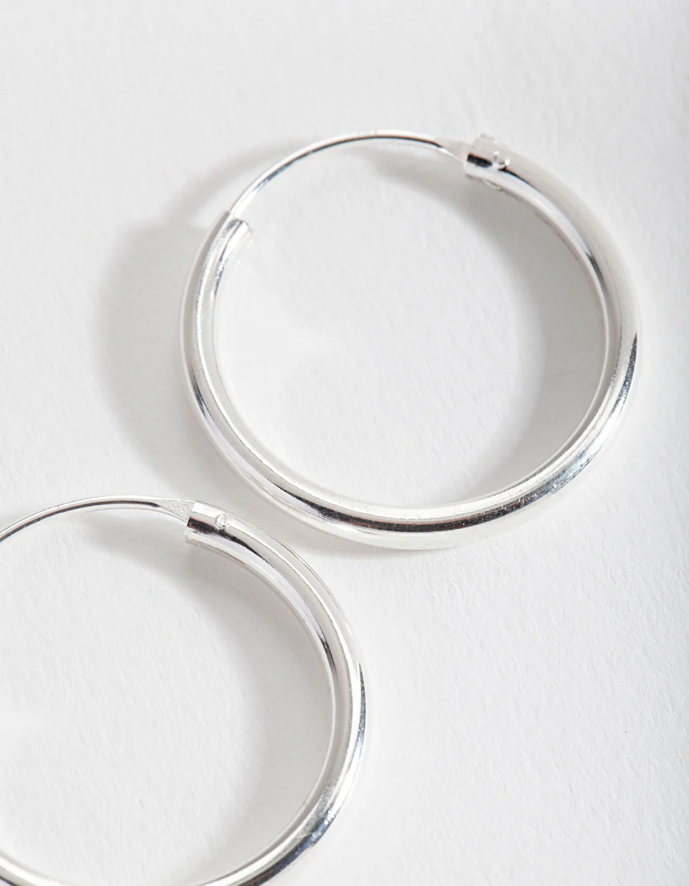 Sterling Silver Shiny 25mm Hoop Earrings - Image 2