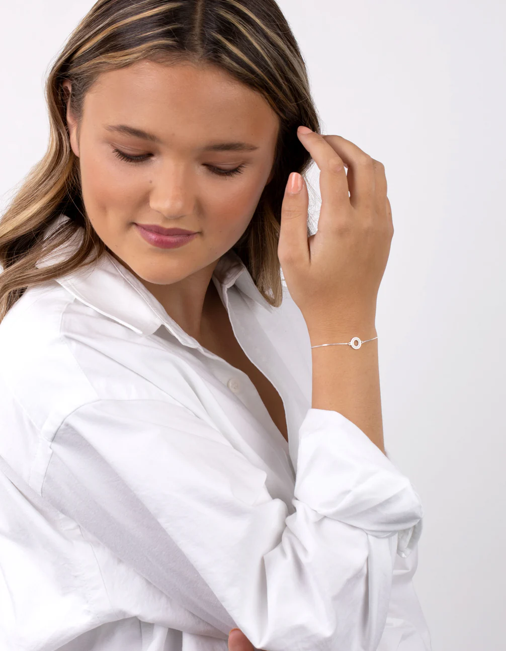 Sterling Silver Open Circle Toggle Bracelet - Image 5