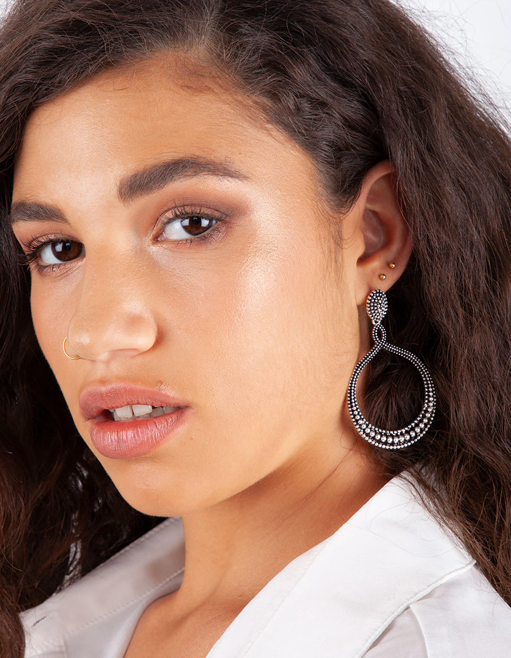Antique Silver Teardrop Etched Earrings - Image 2