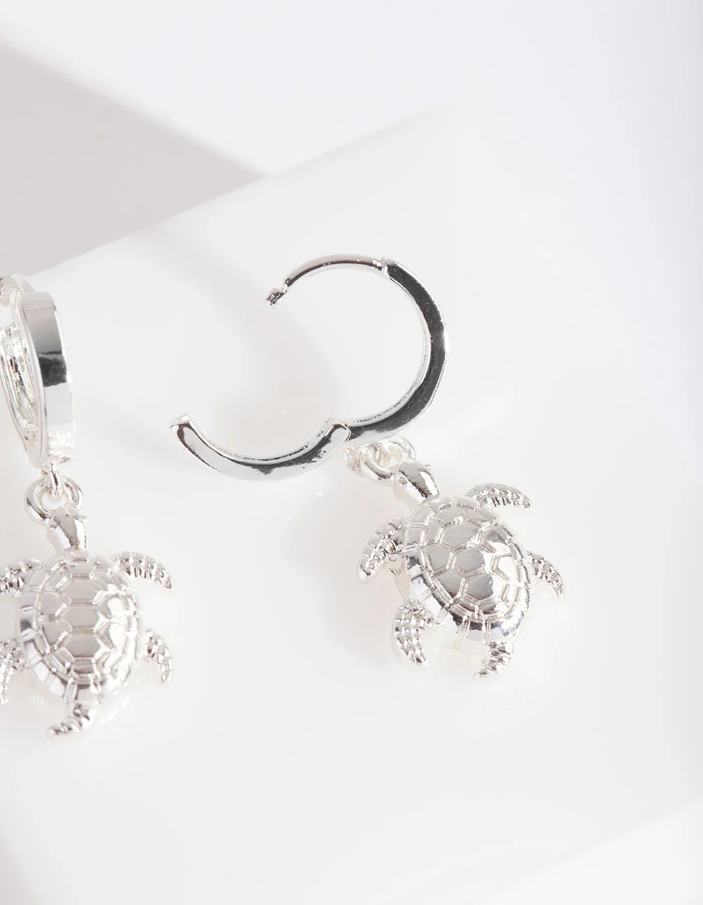 Silver Sea Turtle Huggie - Image 3
