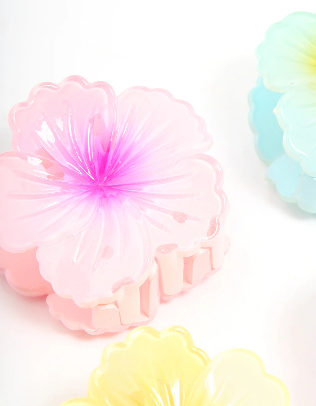Vibrant Mini Hibiscus Flower Claw Clips 4-Pack - Image 2