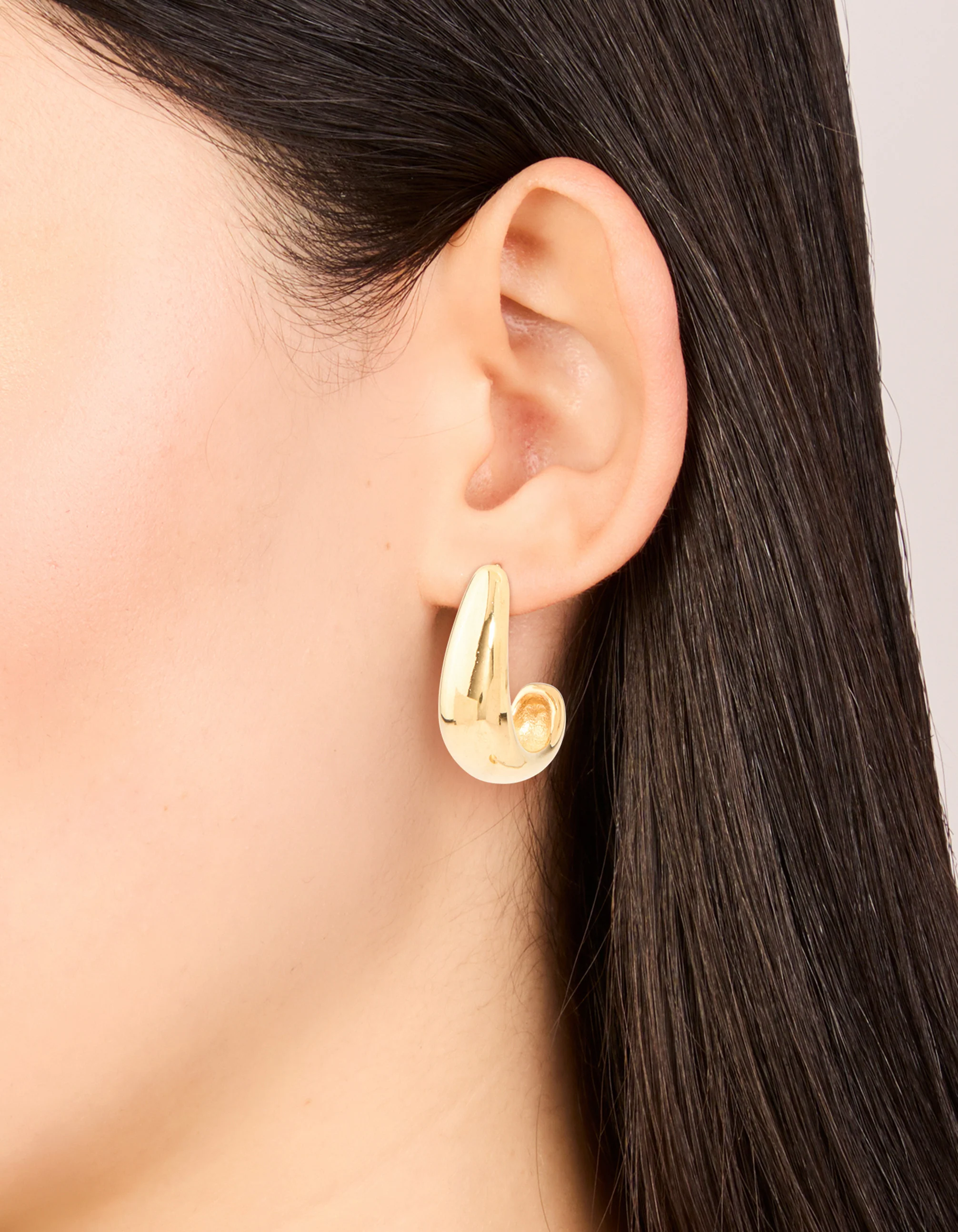 Waterproof Gold Plated Stainless Steel Banana Shape Hoop Earrings - Image 6