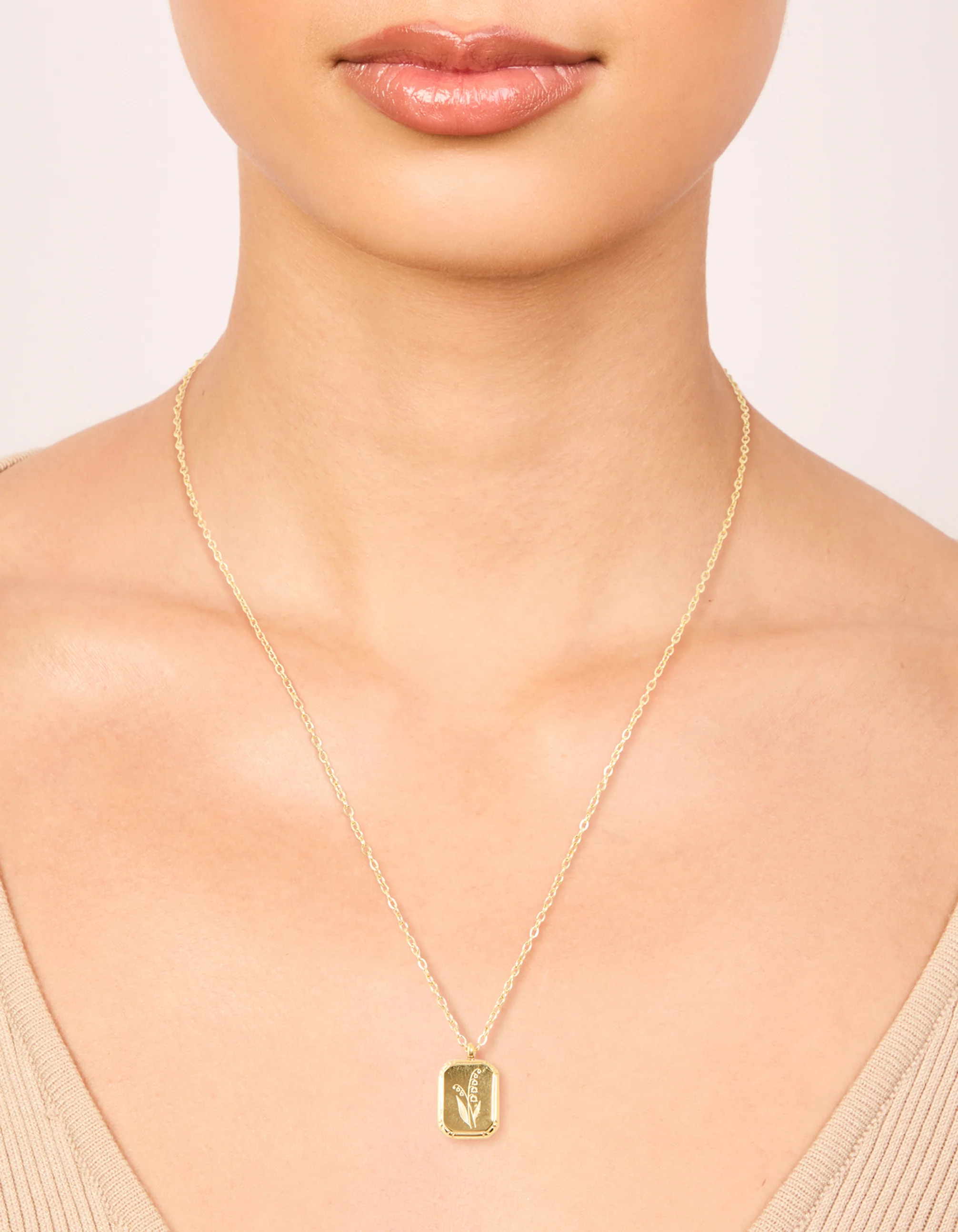 Waterproof Gold Plated Stainless Steel Birth Flower May Hawthorn Necklace - Image 2