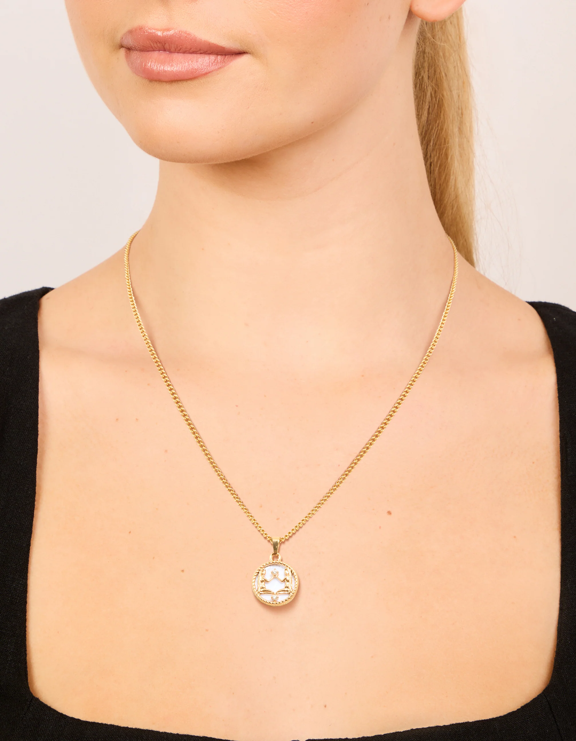 Waterproof Gold Plated Stainless Steel Circle Gemini Zodiac Sign Necklace - Image 2