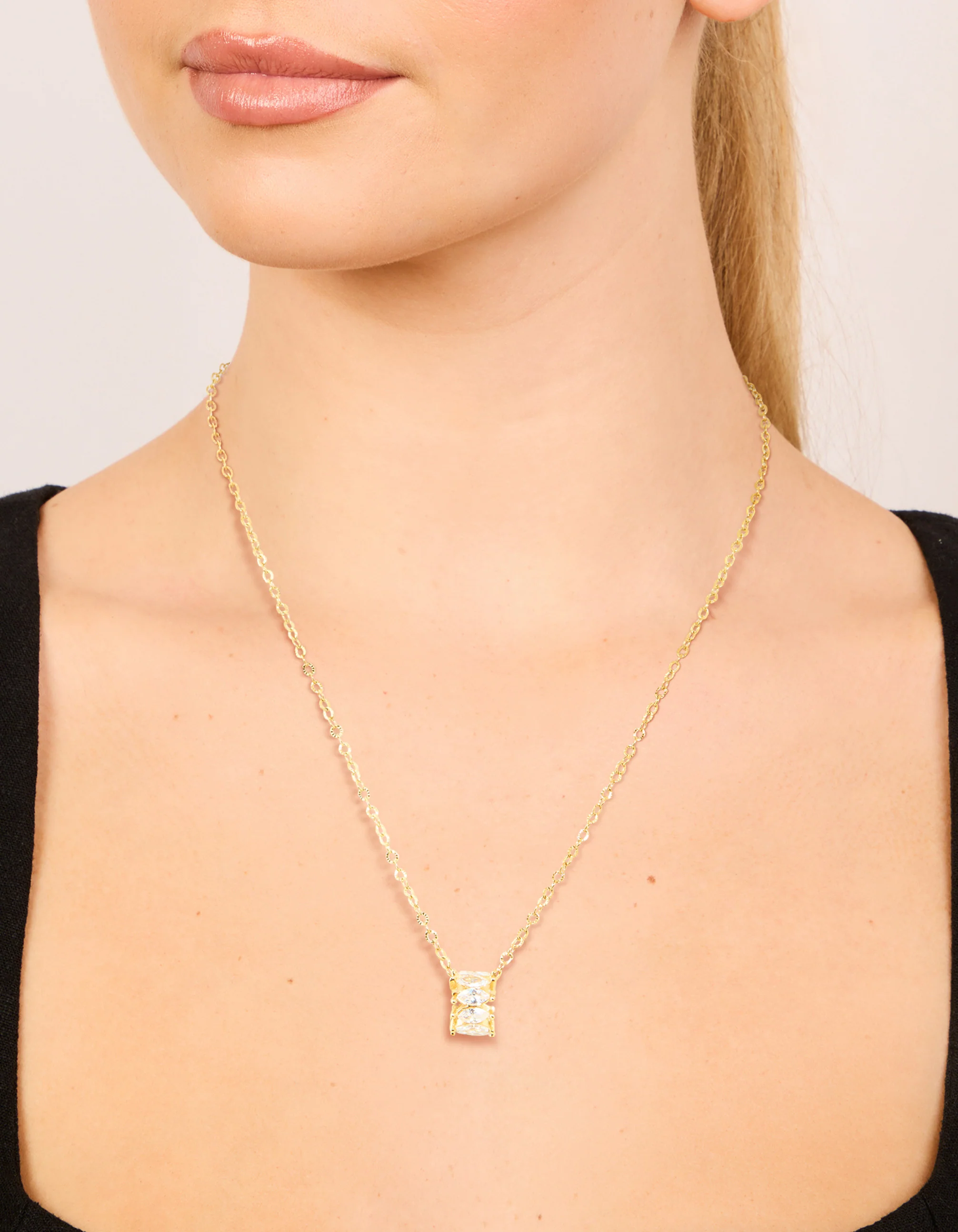 Waterproof Gold Plated Stainless Steel Cubic Zirconia Baguette Pendant Twisted Necklace - Image 6