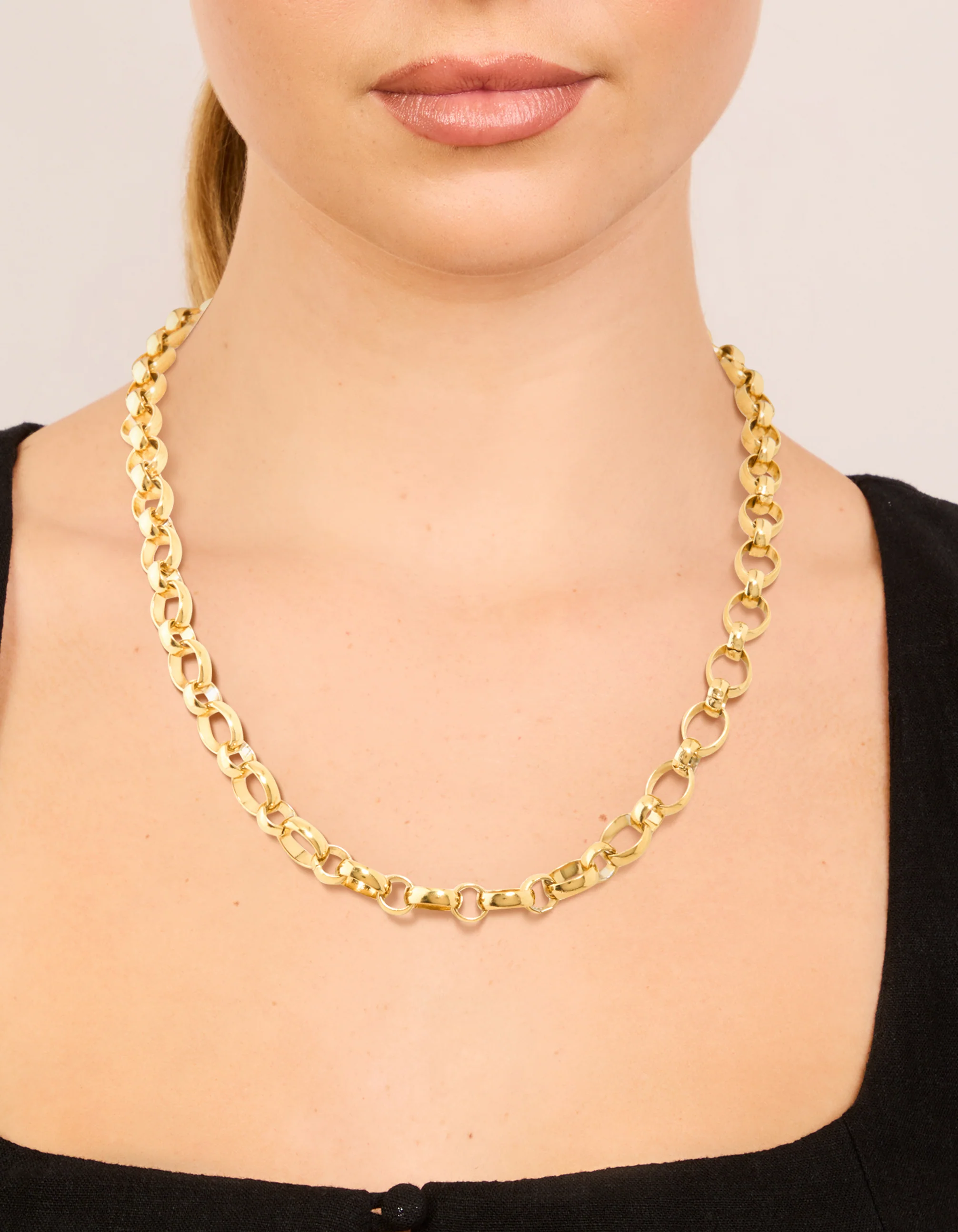 Waterproof Gold Plated Stainless Steel Interlocking Chain Necklace - Image 2