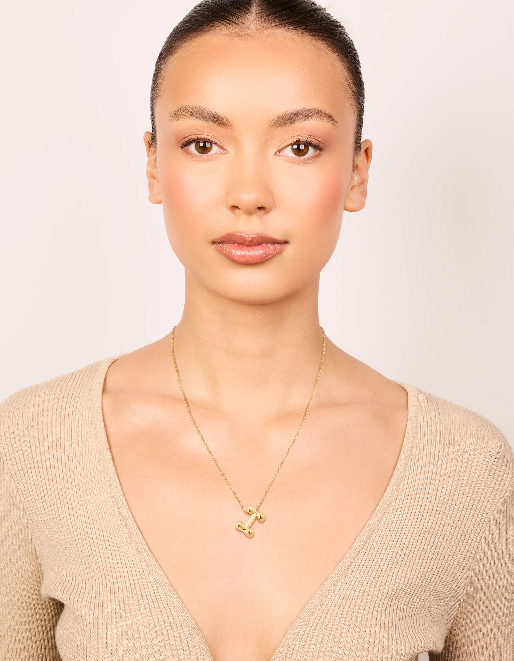 Waterproof Gold Plated Stainless Steel Large Bubble Letter I Necklace - Image 3