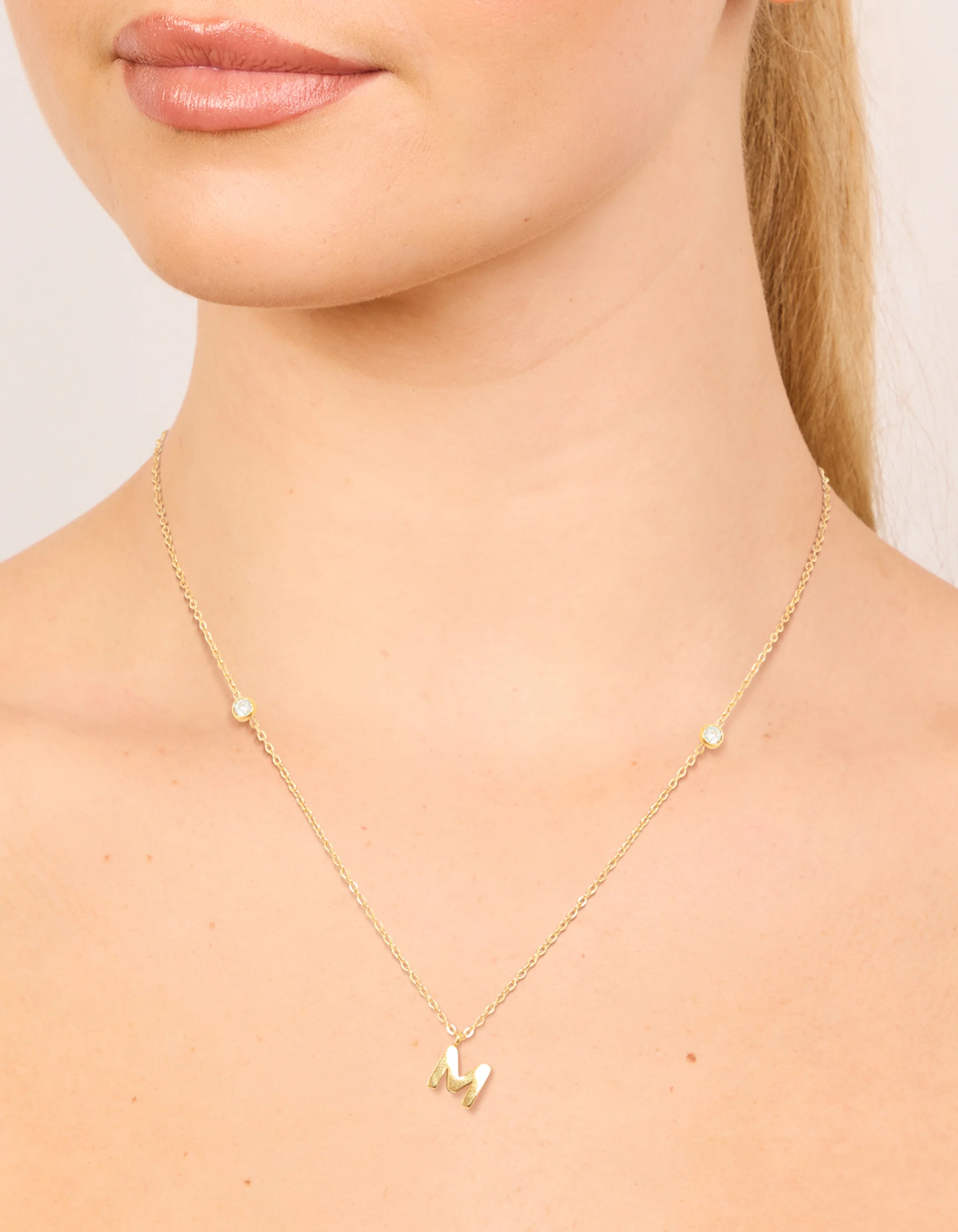 Waterproof Gold Plated Stainless Steel Letter M Dainty Pendant Necklace - Image 2