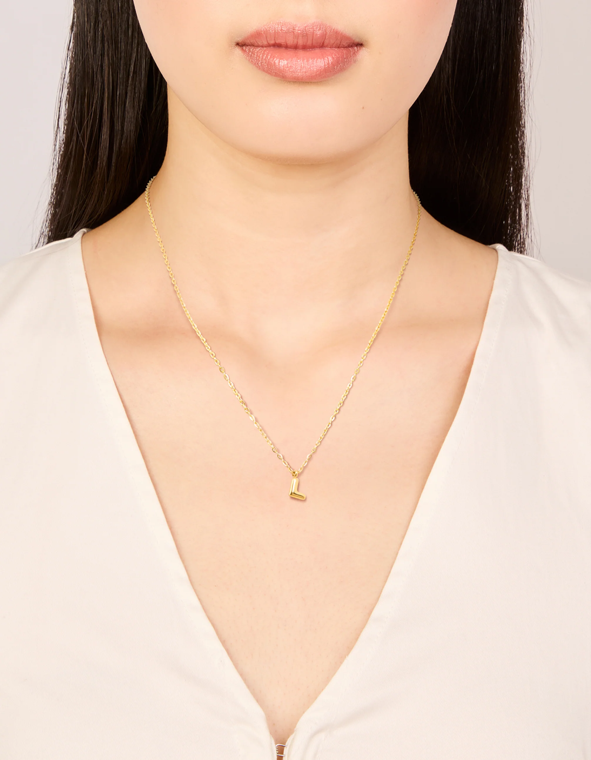 Waterproof Gold Plated Stainless Steel Mini Bubble Letter L Necklace - Image 2