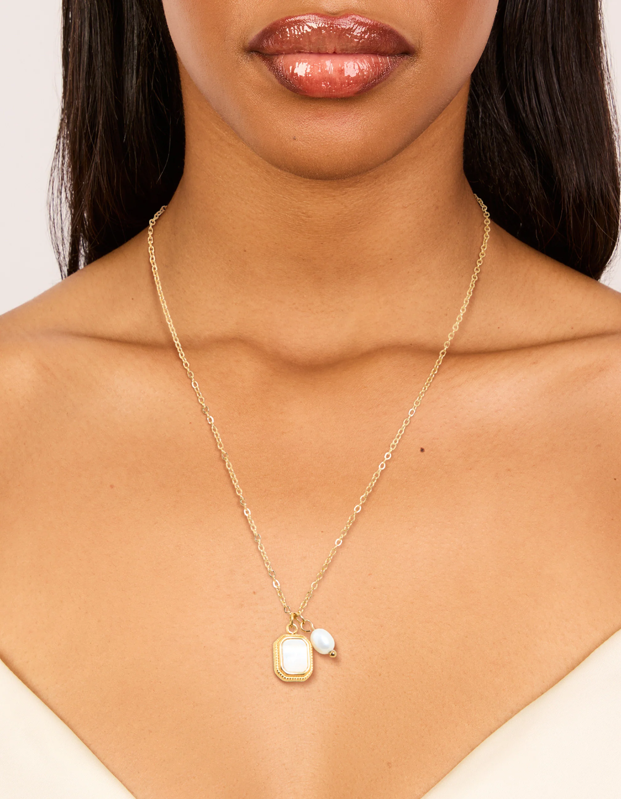 Waterproof Gold Plated Stainless Steel Pearl & Square Pendant Necklace Set - Image 4