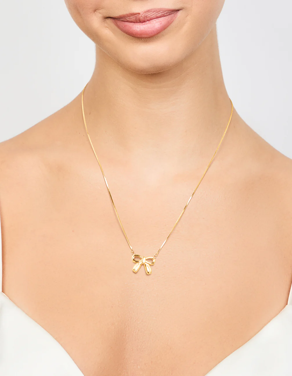 Waterproof Gold Plated Stainless Steel Pendant Bow Necklace - Image 2