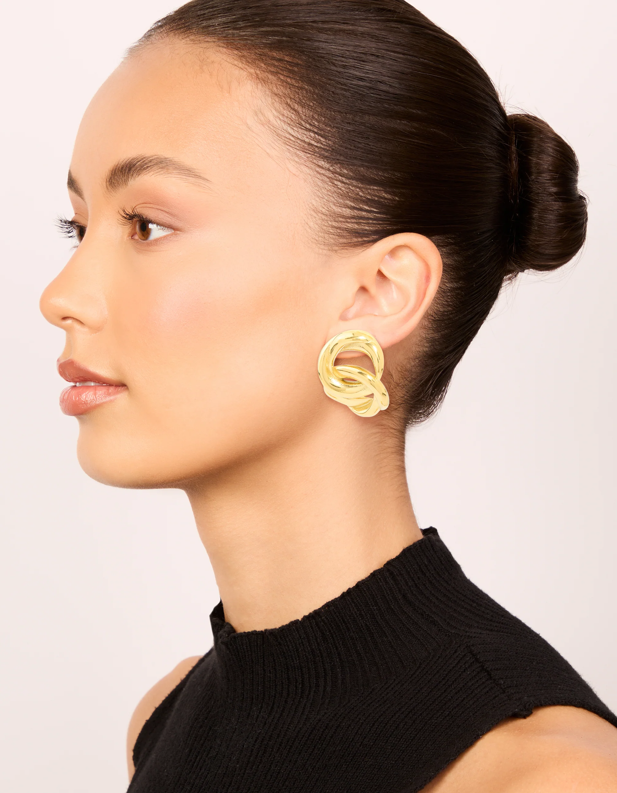 Waterproof Gold Plated Stainless Steel Round Linked Stud Earrings - Image 2