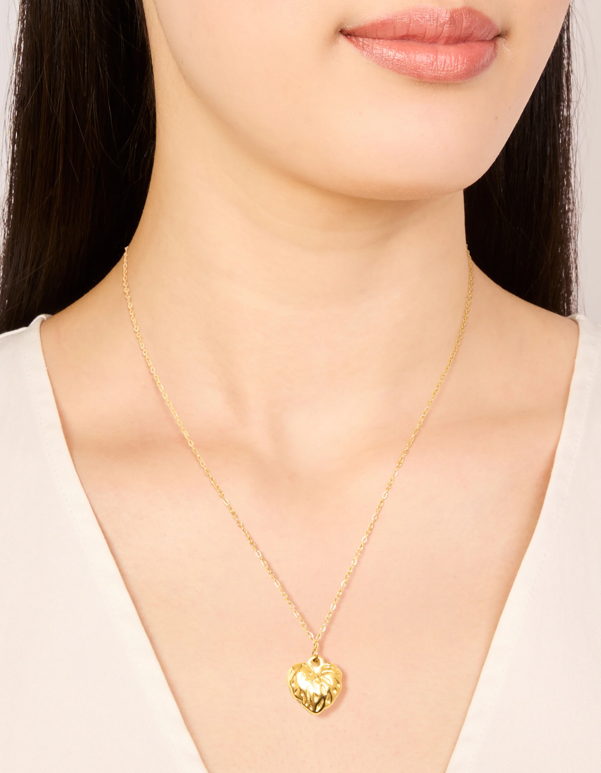 Waterproof Gold Plated Stainless Steel Textured Heart Pendant Necklace - Image 2