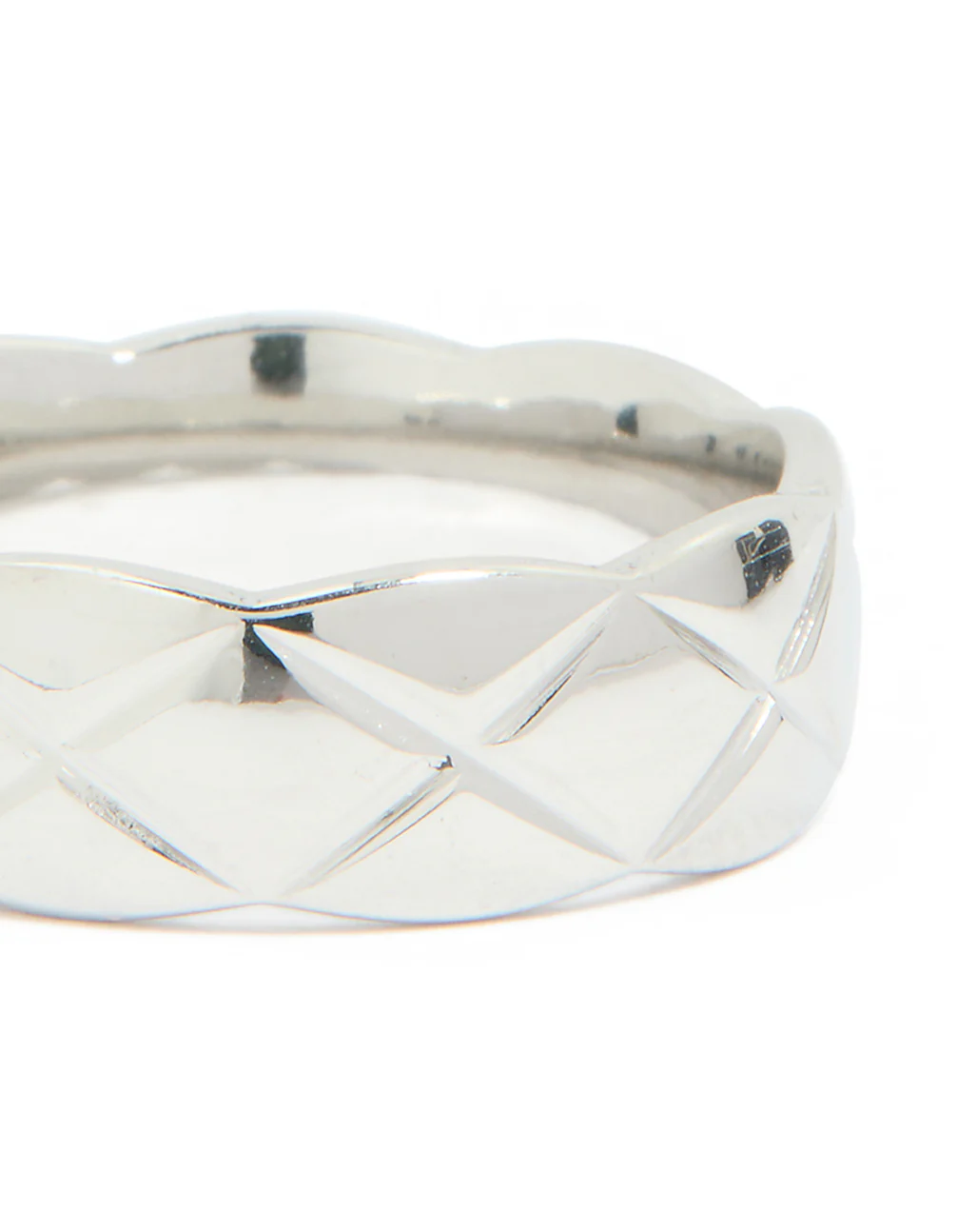 Waterproof Stainless Steel Crosshatch Band Ring - Image 3