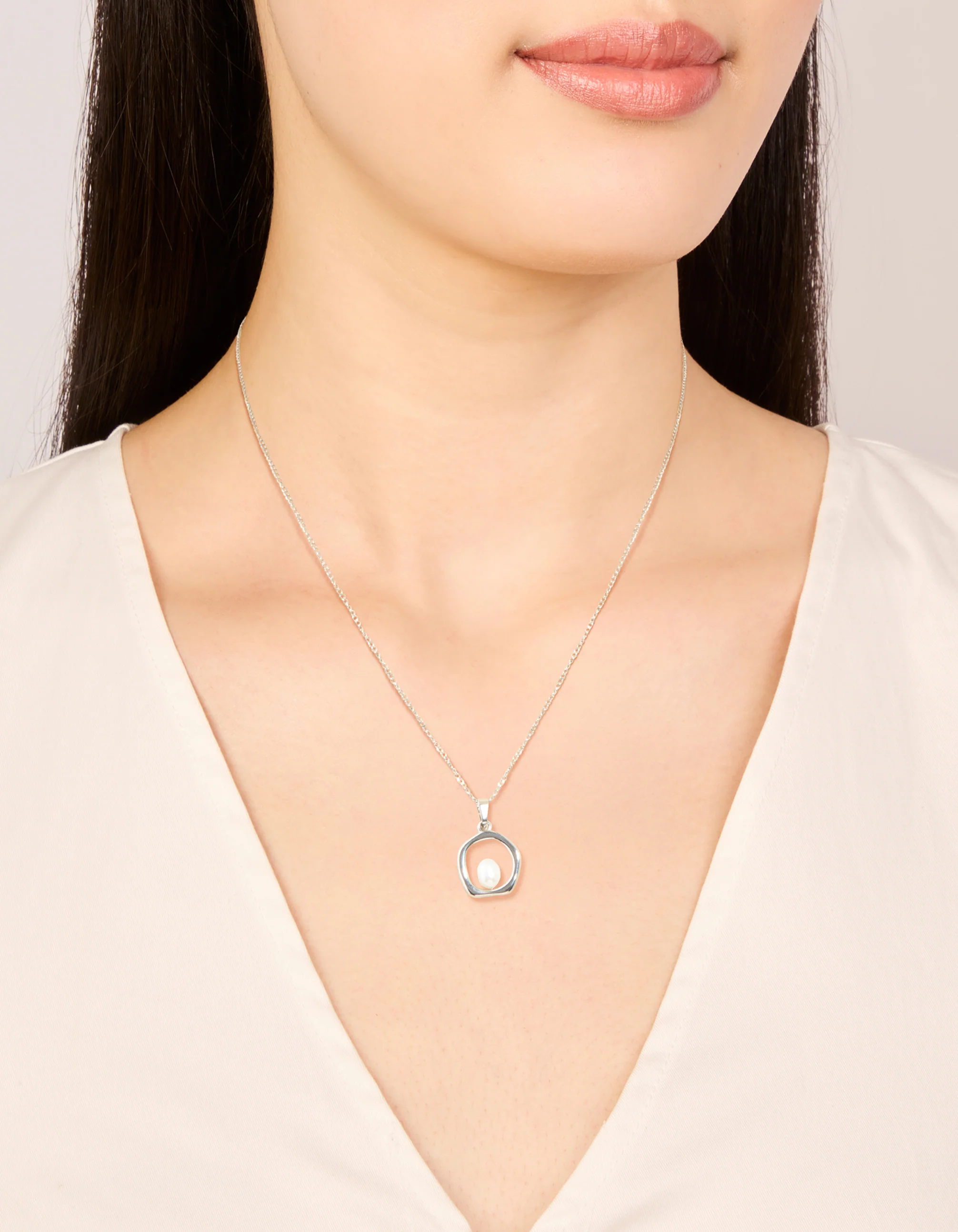 Waterproof Stainless Steel Freshwater Molten Hoop Pearl Centre Pendant Necklace - Image 2